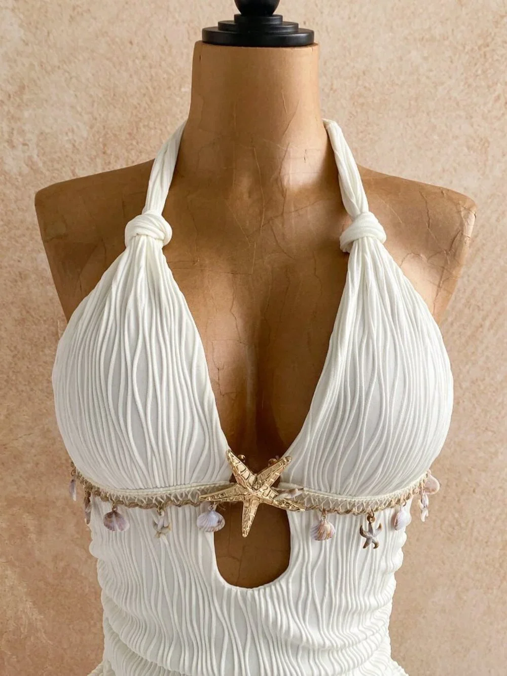 White Halter Twist Bodycon Mini Beach Resort Metal-Accented Women's Dress